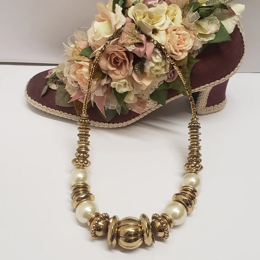 Vintage Gold Tone Metal & Faux Pearl Statement Necklace - Picture 2 of 12